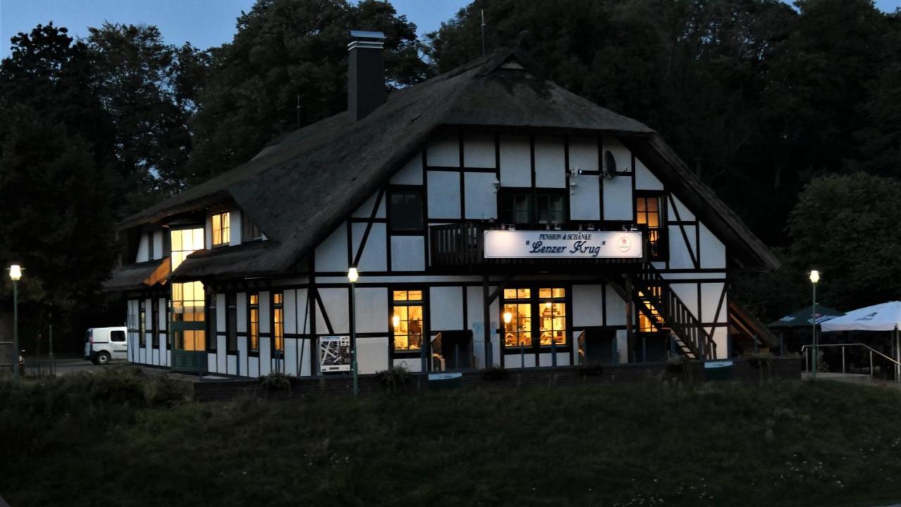 Hotel & Restaurant Lenzer Krug Malchow  Buitenkant foto